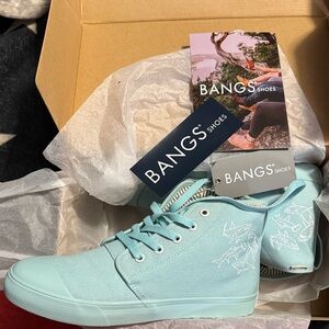 BANGS Women's Aqua High-Top Sneakers with Shark detail